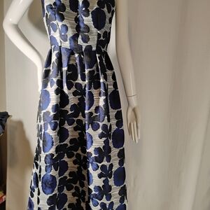 Devchta Elegant Blue and White Floral Dress Size S